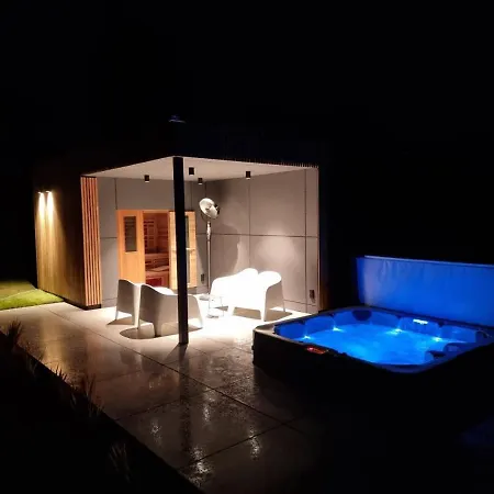 Le Lièvre Debout - Et Sauna