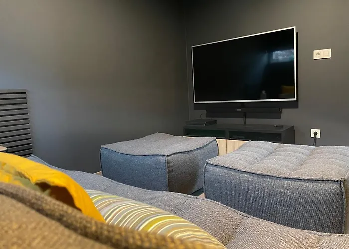 Le Lièvre Debout - Et Sauna